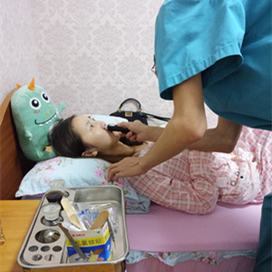 濟(jì)南海峽趙廣生做的自體耳軟骨墊鼻尖+硅膠隆鼻前后對比照片分享