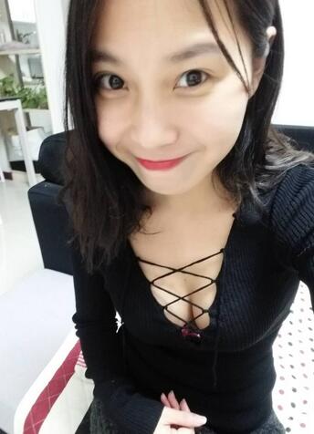 成都艾米麗自體脂肪豐胸前后對比