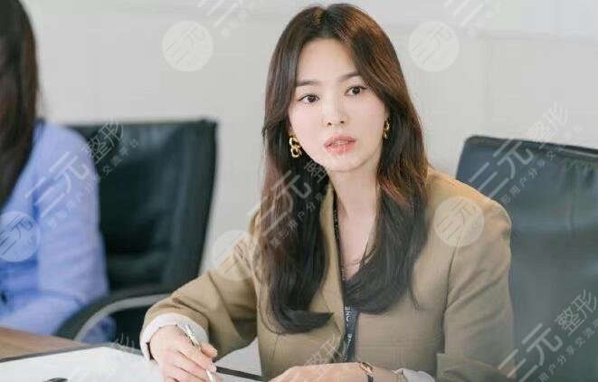 她離婚后狀態(tài)仿佛20多歲，離婚對(duì)她來說真就是“回春妙藥”？