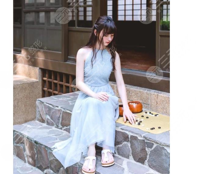 94年的棋壇美女黑嘉嘉是中國棋手嗎？