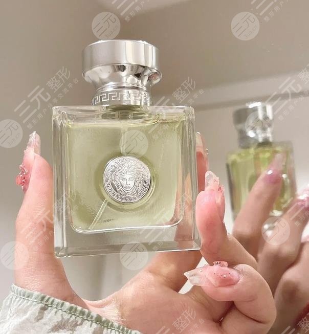 范思哲香水女士哪款好？